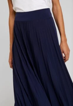 Anna Field Plisse A-Line Midi Skirt - Jupe Trapèze - Maritime Blue 11 Anna Field Plisse A-Line Midi Skirt - Jupe Trapèze - Maritime Blue -Anna Field Promos Boutique 26fb2dfd194f484b8d99b2172e5de5c7