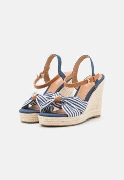 Anna Field Sandales À Talons Hauts - Dark Blue 8 Anna Field Sandales À Talons Hauts - Dark Blue -Anna Field Promos Boutique e7db8cb773a848a8b386985d3d457554